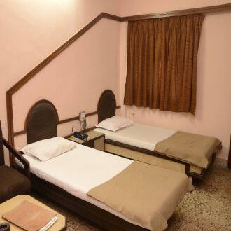 Hotel Grand, Nagpur 3